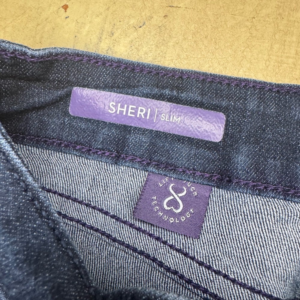 Jeans - Picture 5 of 8